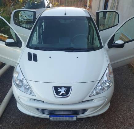 PEUGEOT 207 1.4 XR 8V FLEX 4P MANUAL PEUGEOT 207 1.4 XR 8V FLEX 4P MANUAL